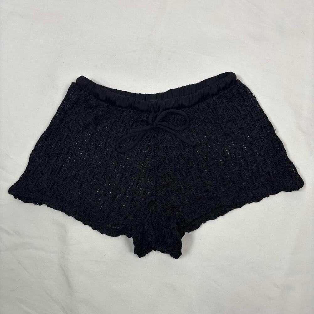 No Boundaries black knit cover shorts with drawstring waist
